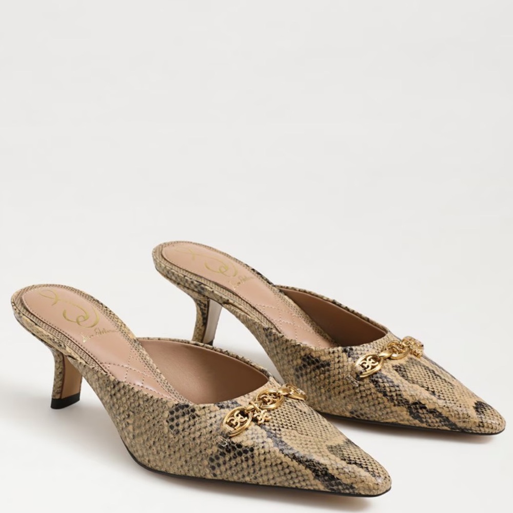 Brynne Pointed Toe Mule in Golden Tan Animal Print